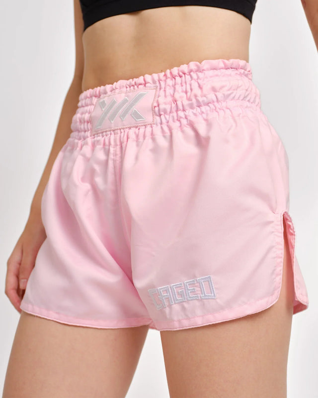 Caged Muay Thai Shorts Classic - Hellrosa vrouw