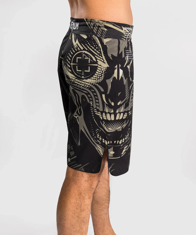 Venum MMA Shorts Invader – Schwarz