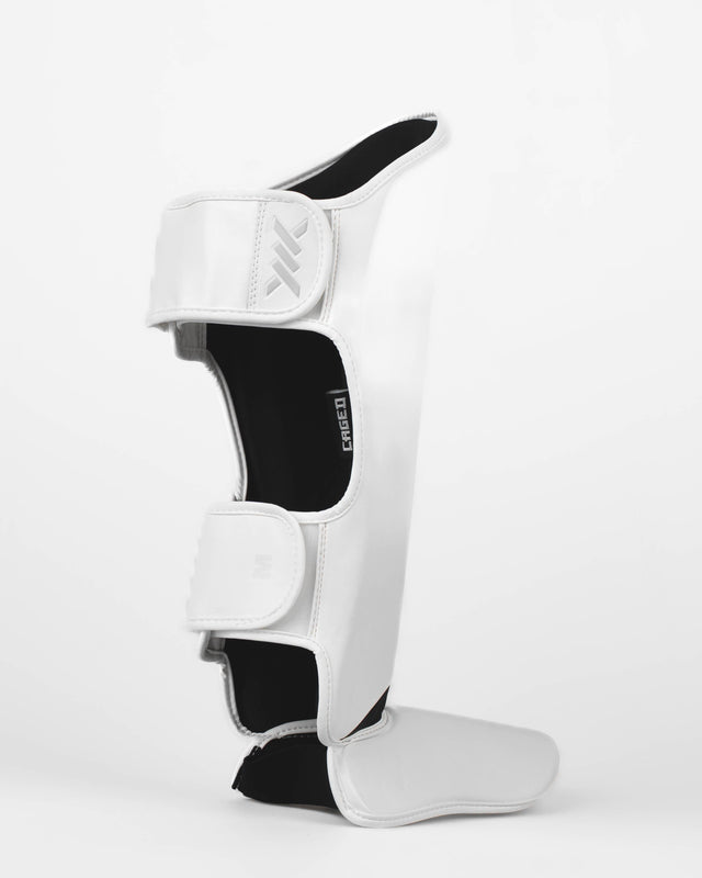 Caged Schienbeinschoner Shadow - Weiss/Weiss
