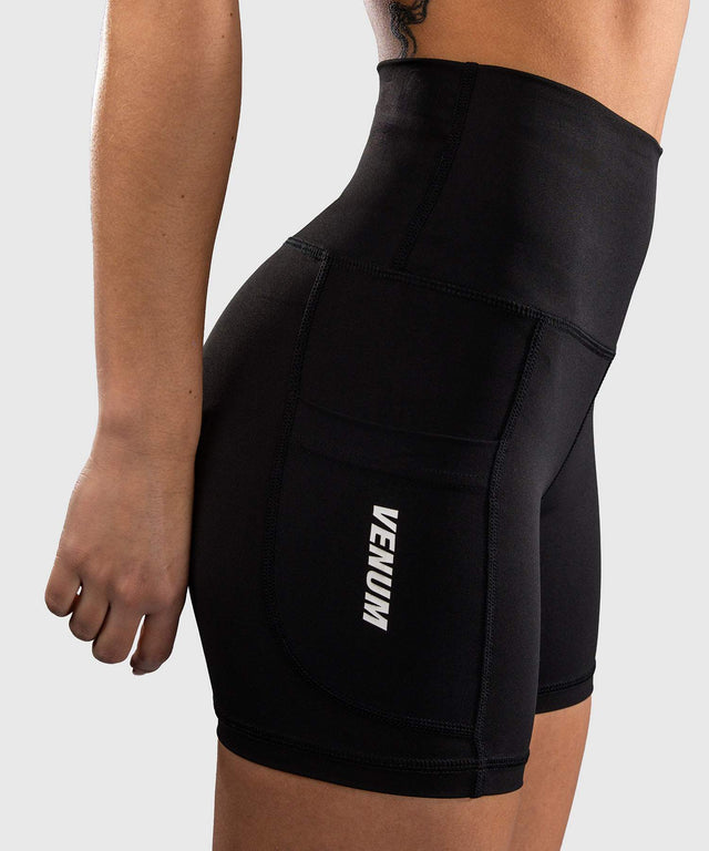 Venum Bike Shorts Essential - Schwarz