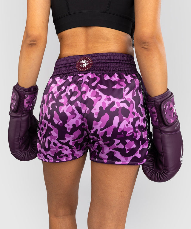 Venum Muay-Thai-Shorts Iris – Lila/Camo-Rosa