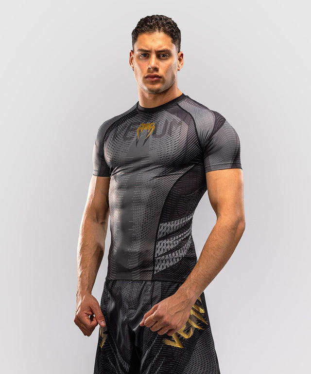 Venum Rashguard Galactic 3.0 Kurzarm - Schwarz/Gold