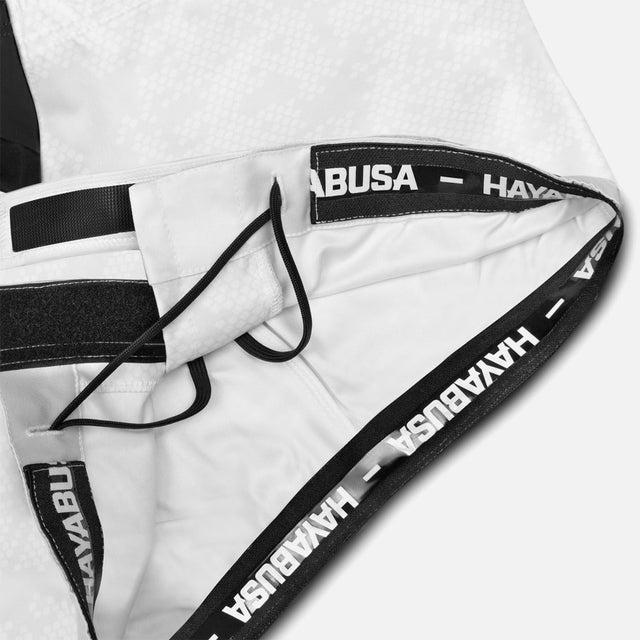 Hayabusa MMA Shorts Hex Mid-Thigh - Weiß