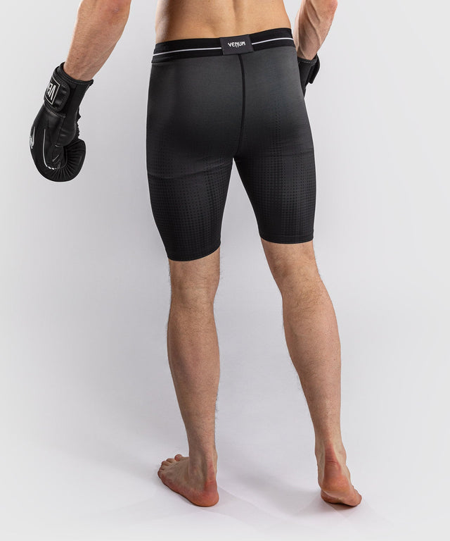 Venum MMA Shorts Stealth - Schwarz/Weiß
