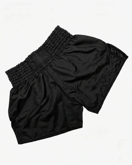 Caged Muay Thai Shorts Classic – Schwarz/Schwarz vrouw