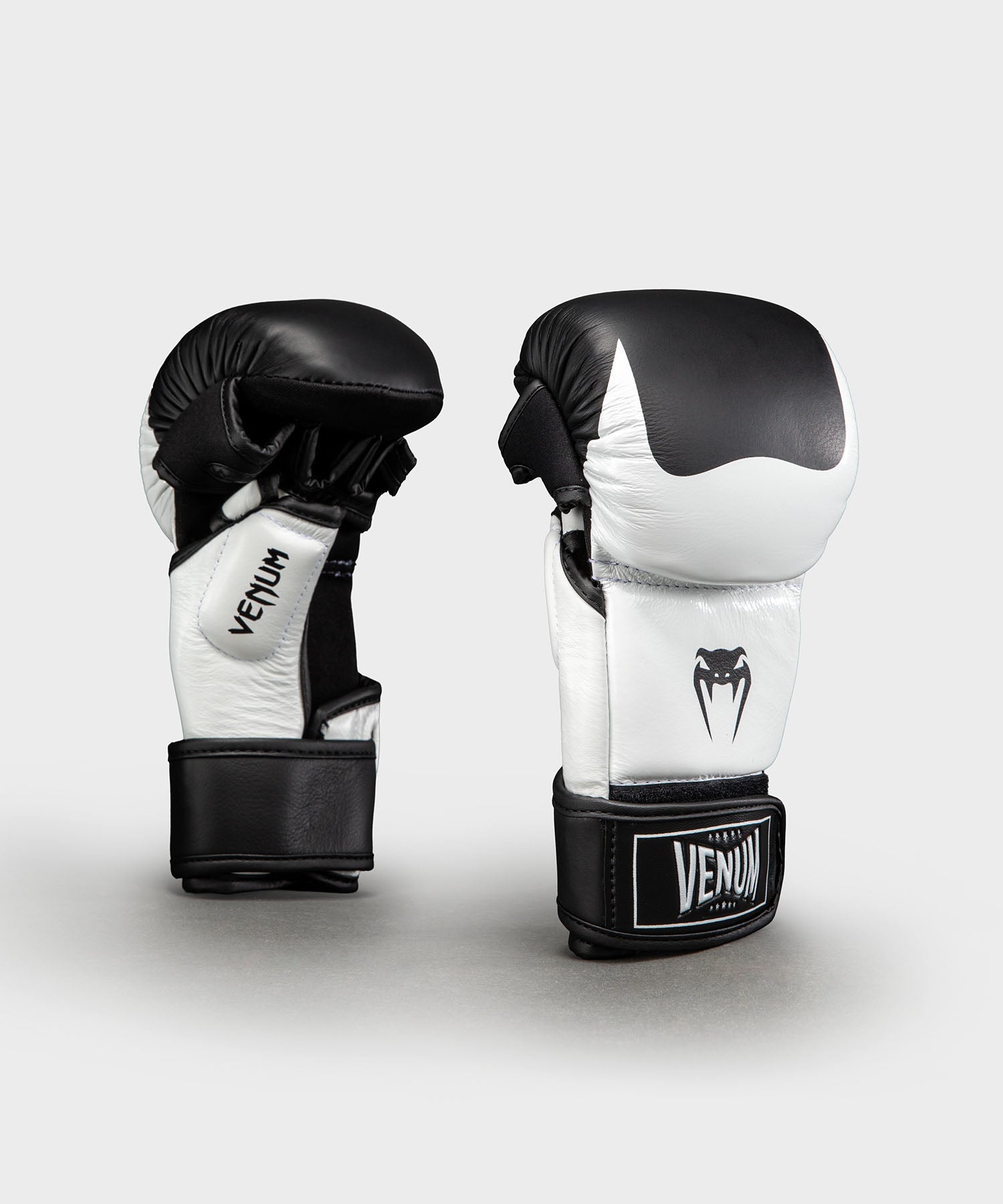Venum MMA-Handschuhe Attack 2.0 - Schwarz/Weiß