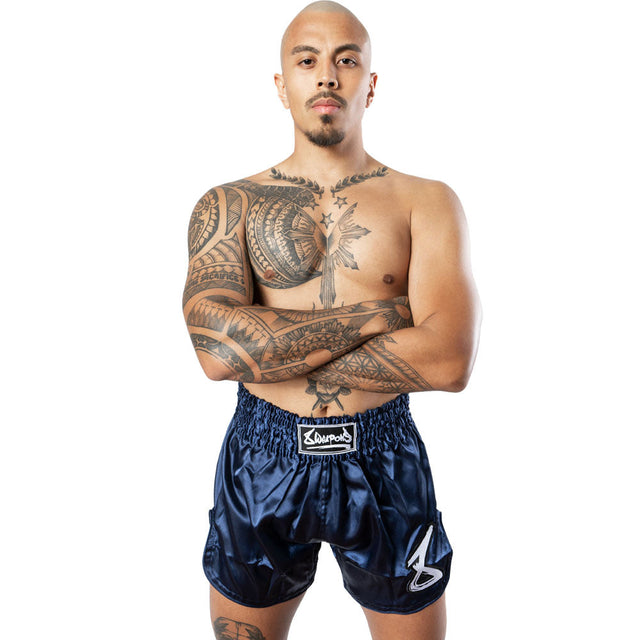 8 WEAPONS Muay-Thai-Shorts Strike - Dunkelblau/Weiß