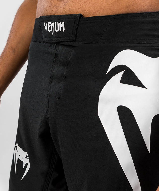Venum MMA Shorts Light 5.0 - Schwarz/Weiß