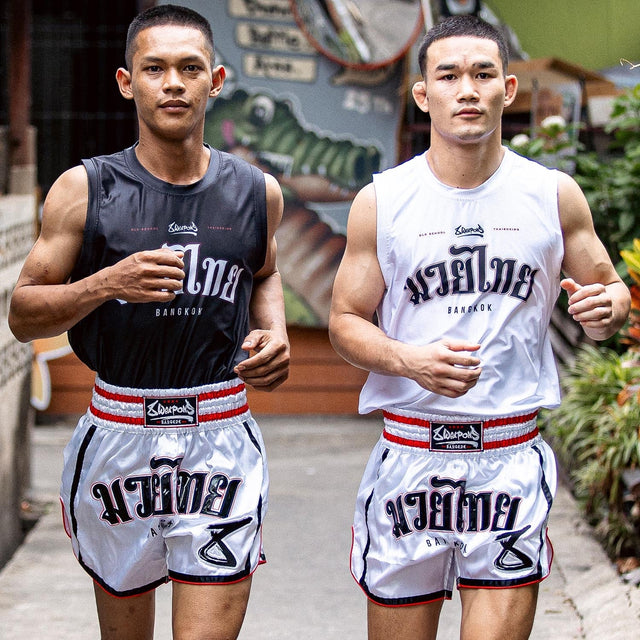 8 WEAPONS Muay-Thai-Shorts Bangkok - Weiß/Schwarz