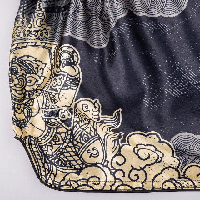 8 WEAPONS Muay-Thai-Shorts Hanuman - Schwarz/Gold