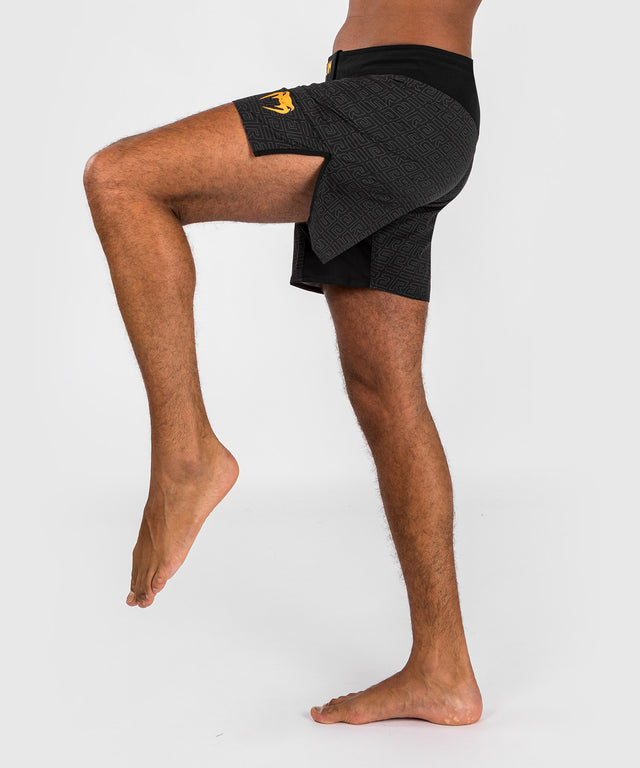 Venum x Ares MMA Shorts - Schwarz/Gold
