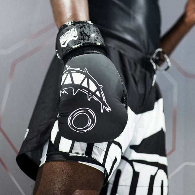 Phantom Athletics MMA Shorts Fusion-R 2in1 Savage - Schwarz/Weiß
