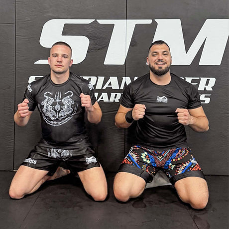 Phantom Athletics Muay Thai Shorts Sak Yant - Schwarz