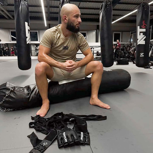 Phantom Athletics MMA Handschuhe Apex Fight - Schwarz