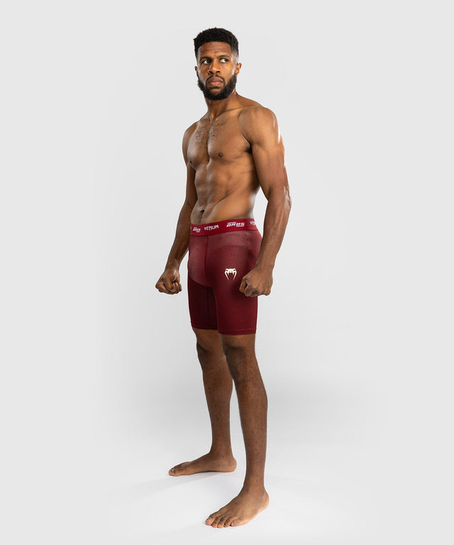 Venum x Ares Vale Tudo Shorts - Bordeauxrot