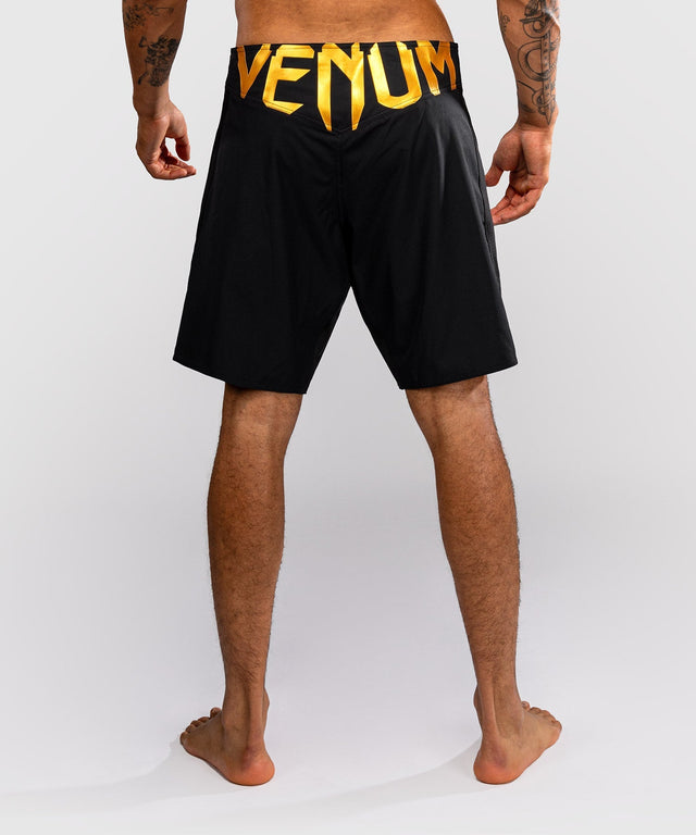 Venum MMA Shorts Attack - Schwarz/Gold
