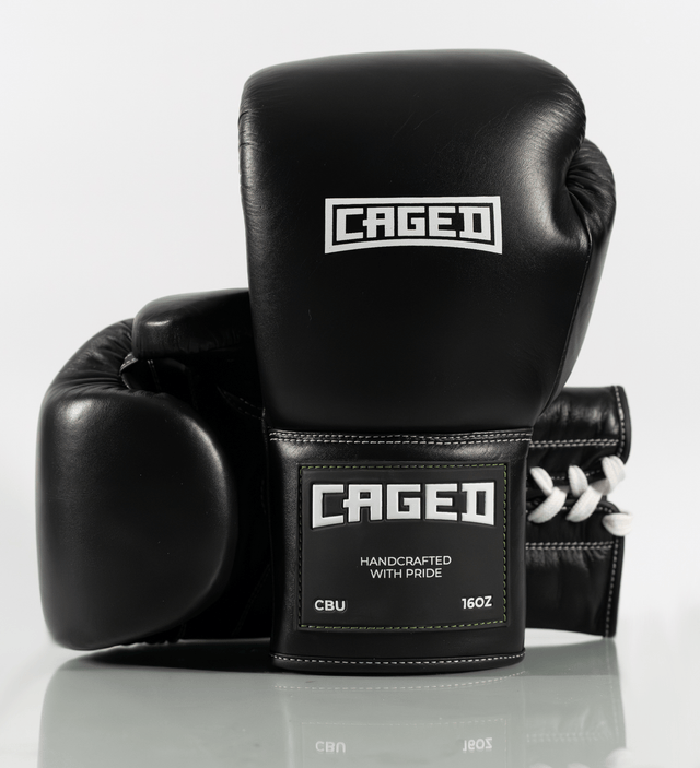 Caged Boxhandschuhe 'X' Series Schnürung - Schwarz/Weiss - The Fight Company Deutschland