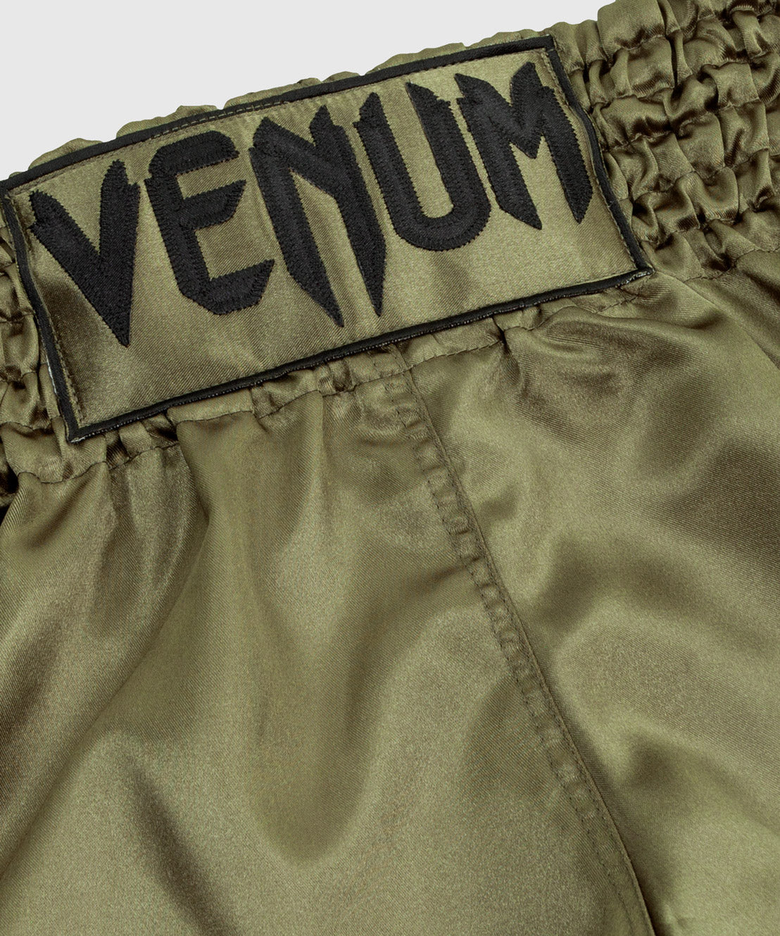 Venum Muay Thai Shorts Classic - Kaki Grün