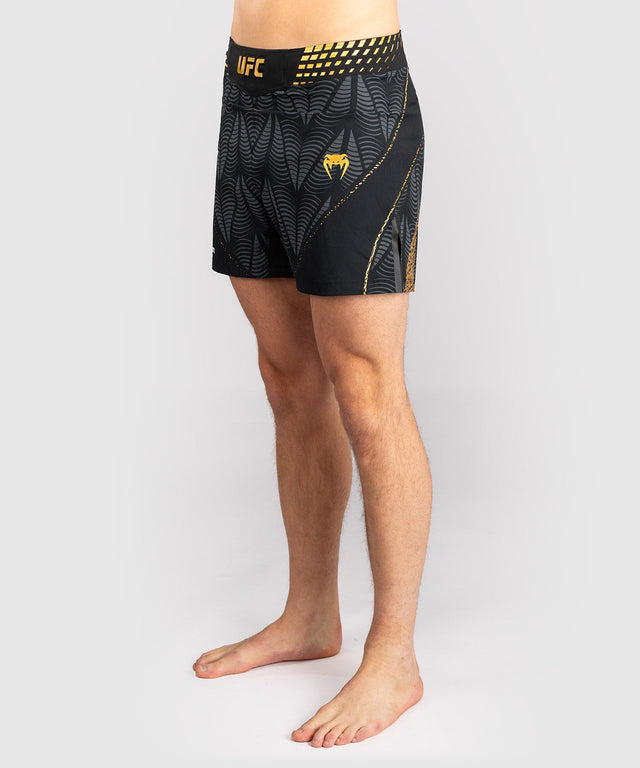 Venum UFC MMA Shorts Zenith by Authentic Fight - Schwarz