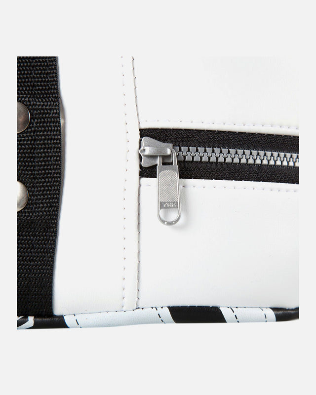 Venum Boxpratzen Absolute - Schwarz/Weiß