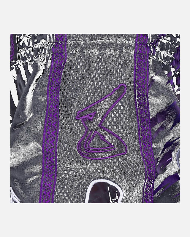 8 WEAPONS Muay Thai Shorts Beastial Panther - Schwarz/Lila