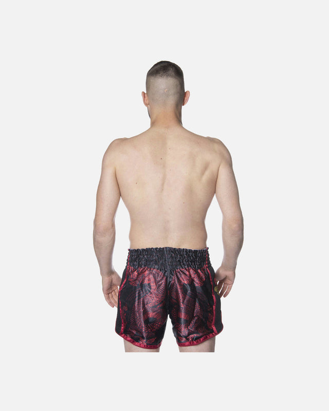 8 WEAPONS Muay-Thai-Shorts Naga - Schwarz/Rot