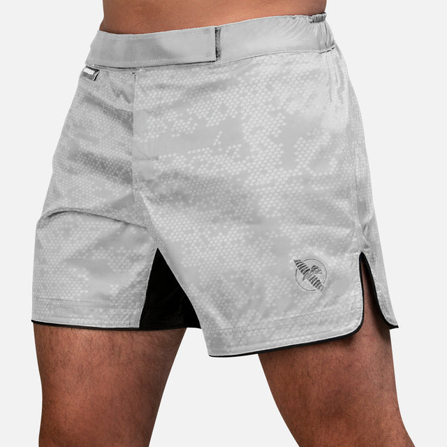 Hayabusa MMA Shorts Hex Mid-Thigh - Weiß