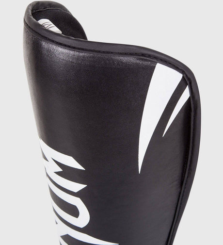 Venum Schienbeinschoner Challenger - Schwarz/Weiss - The Fight Company Deutschland